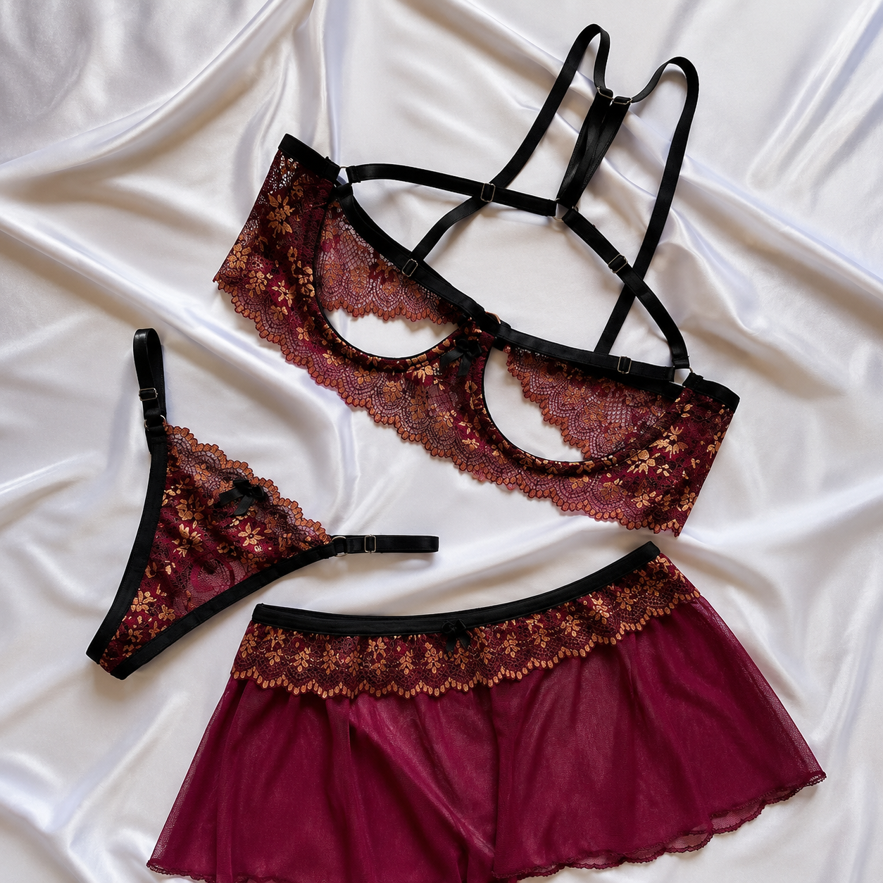 Conjunto Lenceria con Falda Borgoña/Dorado